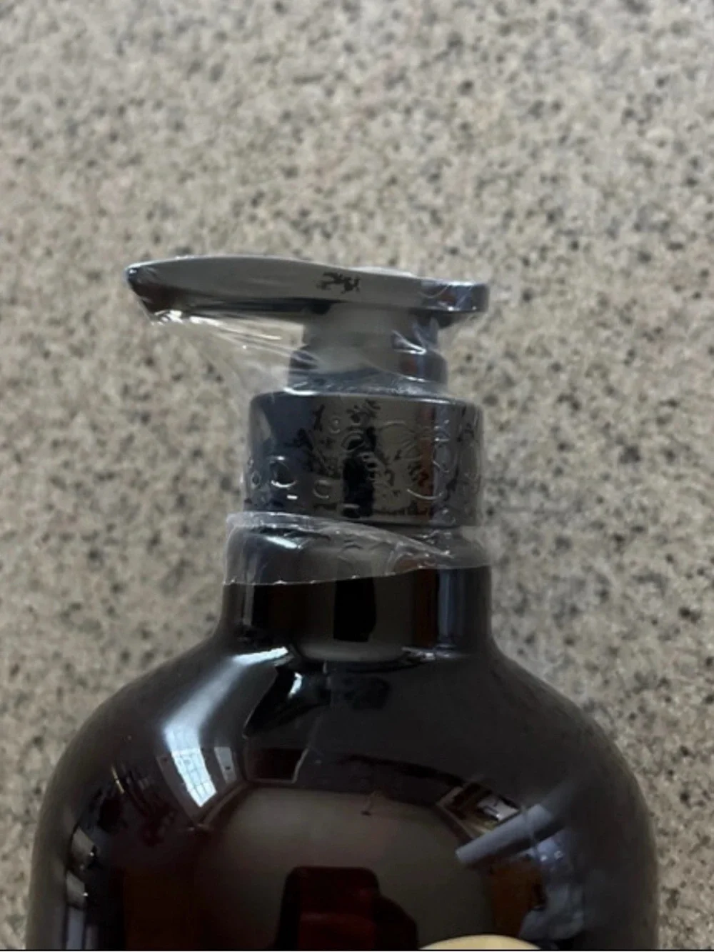 Precious Tails Pet Shampoo for Dogs and Puppies.